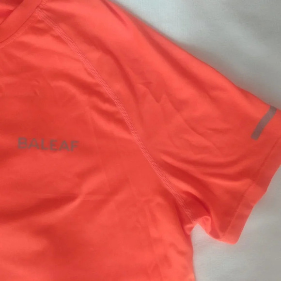 Mens baleaf quick dri reflective ORANGE work out Tshirt NWOT - Picture 5 of 7